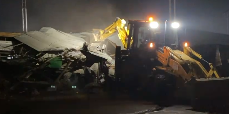 Kasoa Chaos — Bulldozers Roll In, 800 Traders Left Stranded Overnight