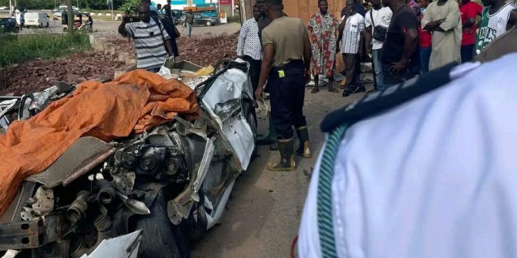 Two dead, five injured in crash on Accra–Cape Coast Highway